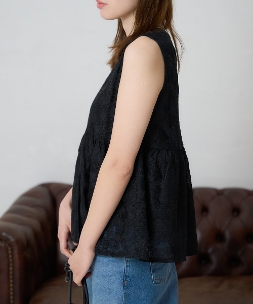 TRIANGLE PALETTE（トライアングルパレット）の「レースノースリーブブラウス/セットアップ対応（シャツ/ブラウス・レディース・ホワイト/ブラック・FREE）」の8枚目の写真