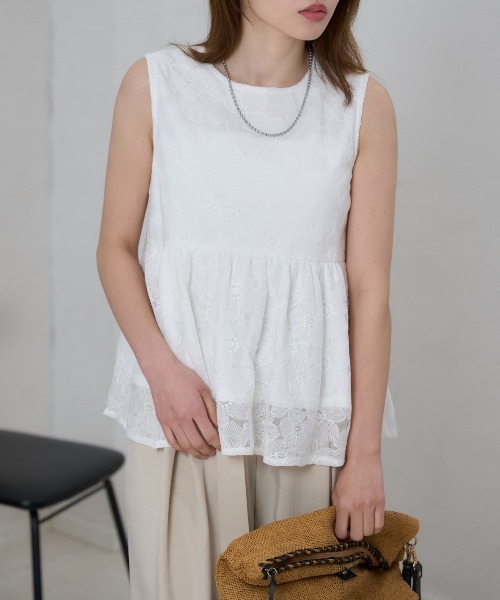 TRIANGLE PALETTE（トライアングルパレット）の「レースノースリーブブラウス/セットアップ対応（シャツ/ブラウス・レディース・ホワイト/ブラック・FREE）」の17枚目の写真