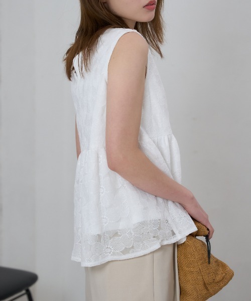 TRIANGLE PALETTE（トライアングルパレット）の「レースノースリーブブラウス/セットアップ対応（シャツ/ブラウス・レディース・ホワイト/ブラック・FREE）」の18枚目の写真