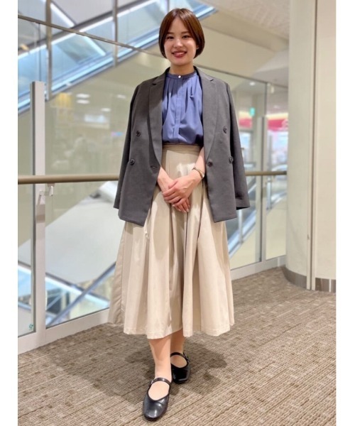Perfect Suit FActory(パーフェクトスーツファクトリー)の「【洗える・速乾・ストレッチ・薄手】からみメッシュ ダブルジャケット・ワイドパンツセットアップ(スーツセット・レディース・ブラウン/チャコールグレー/ネイビー・L/M/S)」の4枚目の写真