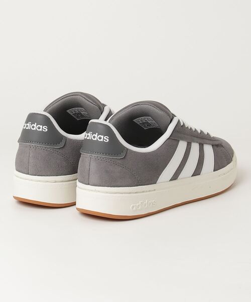 adidas（アディダス）の「【別注】アディダス adidas グランドコート アルファ 限定コラボ（スニーカー・メンズ・ダークグレー・25.0cm/25.5cm/26.0cm/26.5cm/27.0cm/27.5cm/28.0cm）」の2枚目の写真