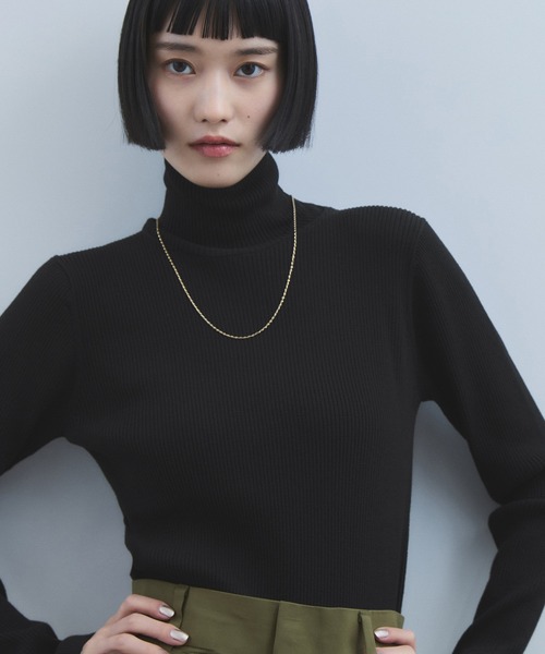 ADAM ET ROPE'（アダムエロペ）の「【WEB限定】・【サステナブル】エコベロRIBタートル（ニット/セーター・レディース・チャコールグレー/ブラック/パープル/レッド・FREE）」の2枚目の写真