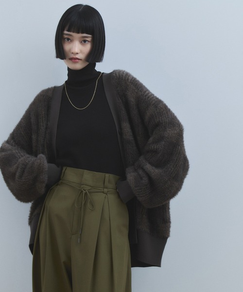 ADAM ET ROPE'（アダムエロペ）の「【WEB限定】・【サステナブル】エコベロRIBタートル（ニット/セーター・レディース・チャコールグレー/ブラック/パープル/レッド・FREE）」の6枚目の写真