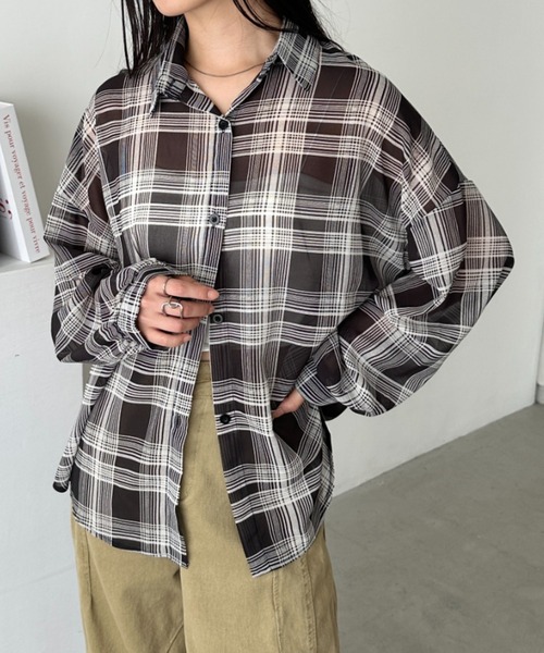 CLEA(クレア)の「シアーチェックシャツ(シャツ/ブラウス・レディース・ベージュ/イエロー/ホワイト/レッド/ピンク/ブルー/ブラック/ピンク系その他・FREE)」の3枚目の写真