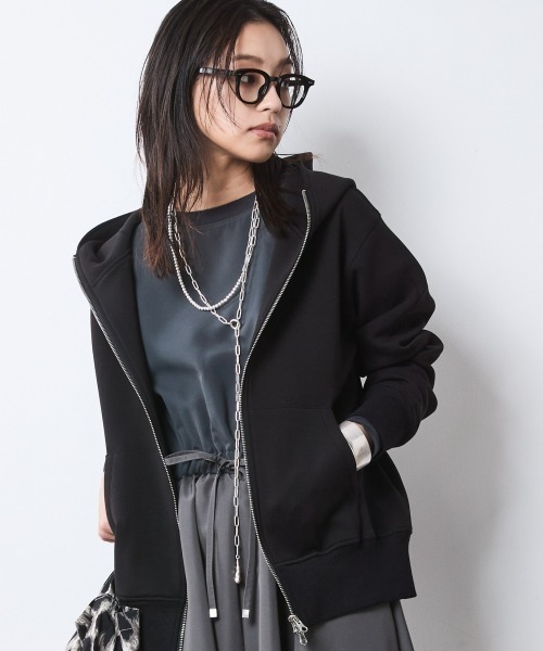 CHIC STYLE(シックスタイル)の「リブ使い異素材ドッキングロングワンピース<大きいサイズ有>シックスタイル(ワンピース・レディース・グレー/ブラック・5L/4L/3L/LL/L/M)」の11枚目の写真