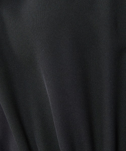 CHIC STYLE(シックスタイル)の「リブ使い異素材ドッキングロングワンピース<大きいサイズ有>シックスタイル(ワンピース・レディース・グレー/ブラック・5L/4L/3L/LL/L/M)」の18枚目の写真