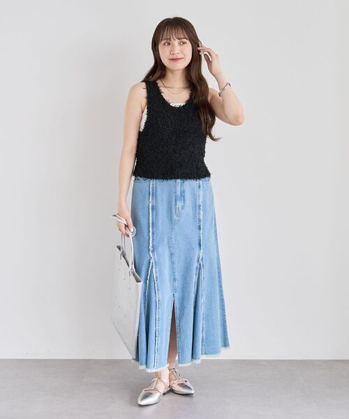 Green Parks(グリーンパークス)の「RUPIS.ポインテッドTストラップミュール(サンダル・レディース・ブラウン/シルバー・XS/S/M/XL/L)」の9枚目の写真