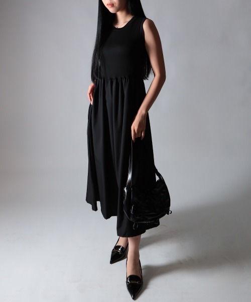 NANAHACHI（ナナハチ）の「バックオープンノースリーブワンピース（ワンピース・レディース・ブラック・SMALL/MEDIUM/LARGE）」の3枚目の写真