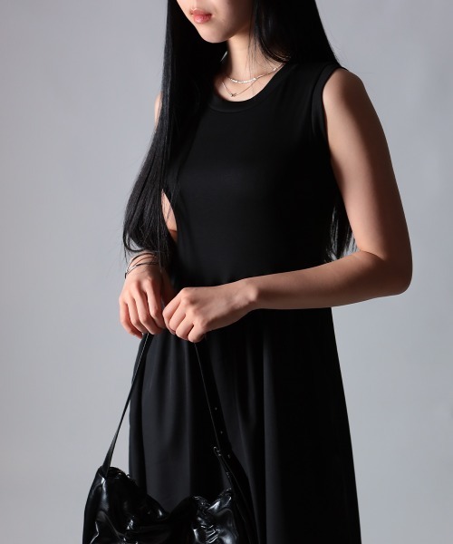 NANAHACHI（ナナハチ）の「バックオープンノースリーブワンピース（ワンピース・レディース・ブラック・SMALL/MEDIUM/LARGE）」の17枚目の写真