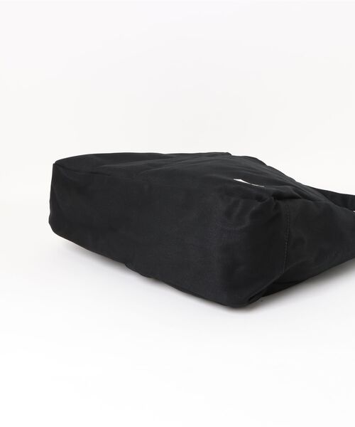 VOLCOM(ボルコム)の「【VOLCOM/ボルコム】Schoolyard Canvas Tote /ワンポイントトートバック(トートバッグ・メンズ・ブラック・FREE)」の3枚目の写真