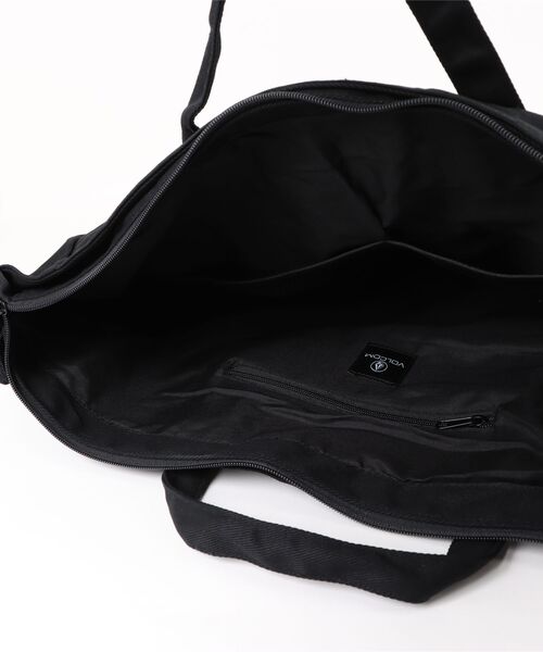 VOLCOM(ボルコム)の「【VOLCOM/ボルコム】Schoolyard Canvas Tote /ワンポイントトートバック(トートバッグ・メンズ・ブラック・FREE)」の4枚目の写真