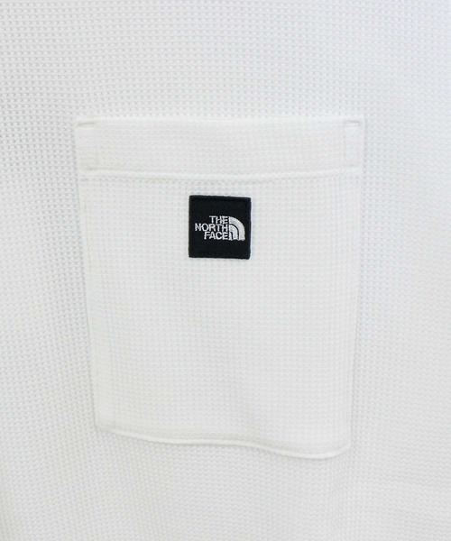 THE NORTH FACE(ザノースフェイス)の「ワンポイントポケット ワッフル ロングスリーブTシャツ WAFFLE L/S R/TEE White Label Korea Line(Tシャツ/カットソー・メンズ・ホワイト/ブラック・M/L/XL)」の4枚目の写真