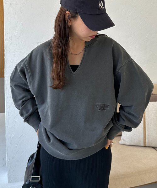 DISCOAT(ディスコート)の「【ユニセックス】ワンポイント刺繍ピグメントスキッパースウェット(スウェット・レディース・アイボリー/チャコールグレー/ブラウン・FREE)」の18枚目の写真