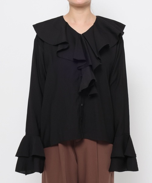 mysty woman(ミスティウーマン)の「ラッフルフリルブラウス 581484(シャツ/ブラウス・レディース・ブラック/オフホワイト・FREE)」の19枚目の写真