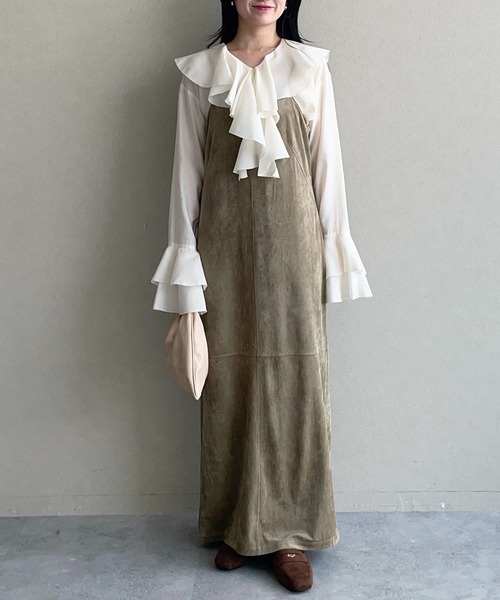 mysty woman(ミスティウーマン)の「ラッフルフリルブラウス 581484(シャツ/ブラウス・レディース・ブラック/オフホワイト・FREE)」の9枚目の写真