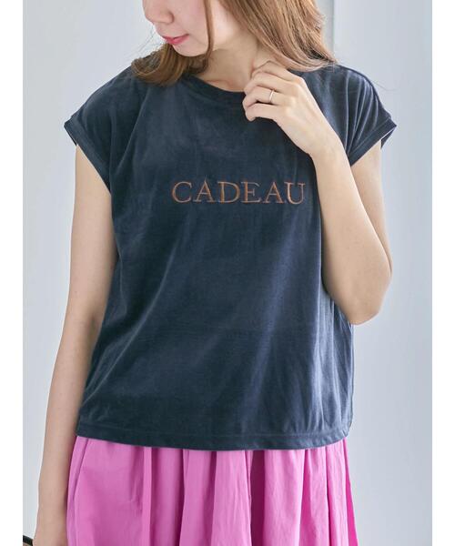 Te chichi（テチチ）の「シアーベロアロゴ刺繍TOPS（Tシャツ/カットソー・レディース・ブラウン/オフホワイト/ネイビー・F）」の3枚目の写真