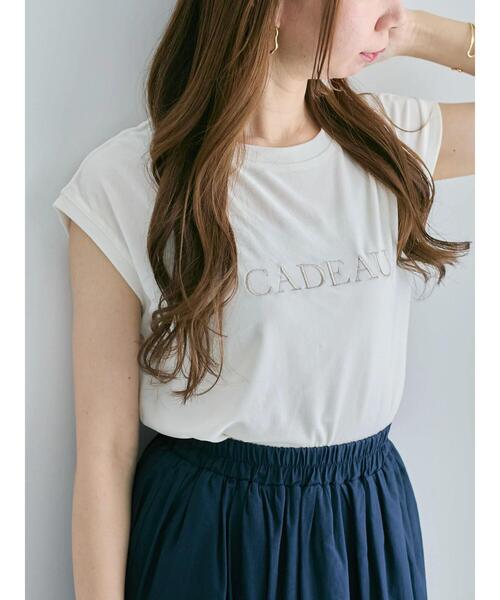 Te chichi（テチチ）の「シアーベロアロゴ刺繍TOPS（Tシャツ/カットソー・レディース・ブラウン/オフホワイト/ネイビー・F）」の18枚目の写真