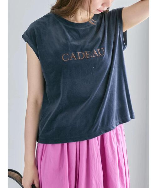 Te chichi（テチチ）の「シアーベロアロゴ刺繍TOPS（Tシャツ/カットソー・レディース・ブラウン/オフホワイト/ネイビー・F）」の6枚目の写真