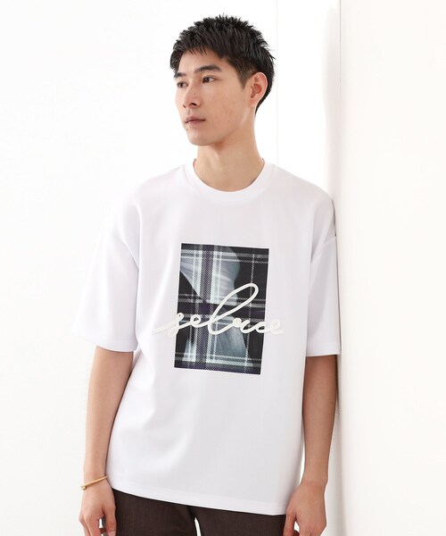 THE SHOP TK (ザ ショップ ティーケー )の「コード刺繍フォトプリント半袖Tシャツ 【洗濯機OK】(Tシャツ/カットソー・メンズ・ブラック系/ホワイト系3/オフホワイト・04/03/02)」の1枚目の写真