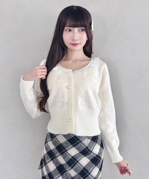 Loueme（ルエム）の「ローズリボンアイレットニットカーディガン（カーディガン/ボレロ・レディース・アイボリー/ブラック/グレー・FREE）」の14枚目の写真