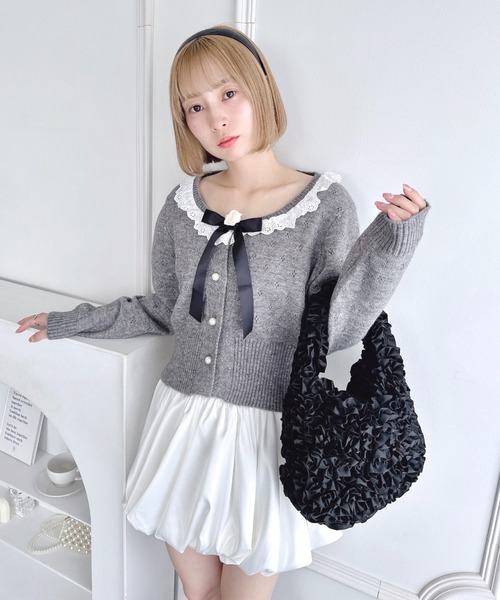 Loueme（ルエム）の「ローズリボンアイレットニットカーディガン（カーディガン/ボレロ・レディース・アイボリー/ブラック/グレー・FREE）」の6枚目の写真