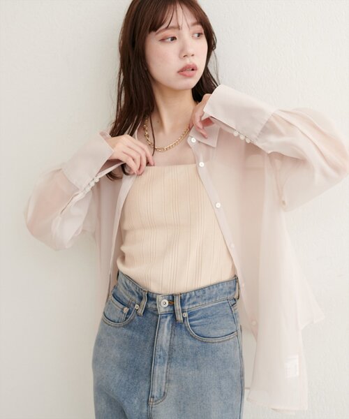 natural couture(ナチュラルクチュール)の「WEB限定 /【大人ナチュ】バックフレアシャツ(シャツ/ブラウス・レディース・オフホワイト/ピンク/ブラウン/サックスブルー・FREE)」の3枚目の写真