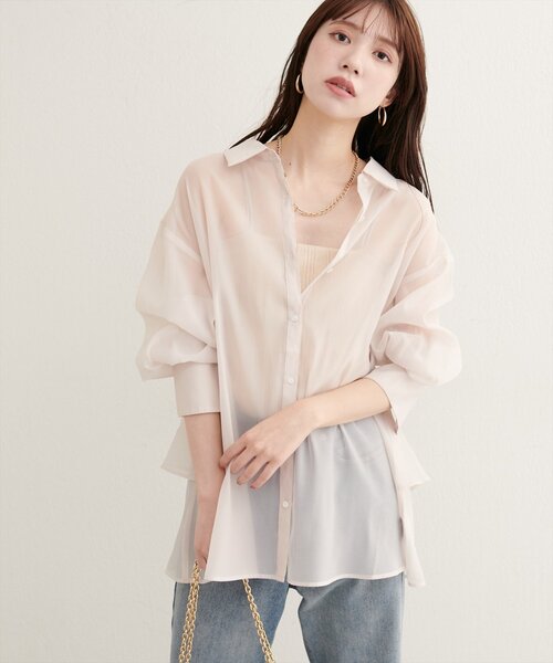 natural couture(ナチュラルクチュール)の「WEB限定 /【大人ナチュ】バックフレアシャツ(シャツ/ブラウス・レディース・オフホワイト/ピンク/ブラウン/サックスブルー・FREE)」の6枚目の写真