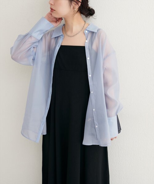 natural couture(ナチュラルクチュール)の「WEB限定 /【大人ナチュ】バックフレアシャツ(シャツ/ブラウス・レディース・オフホワイト/ピンク/ブラウン/サックスブルー・FREE)」の21枚目の写真