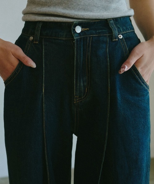 INTER FACTORY（インターファクトリー）の「emuniem by.ゆいか - タックデニムストレートパンツ（デニムパンツ・レディース・ブルー・MEDIUM/LARGE）」の17枚目の写真