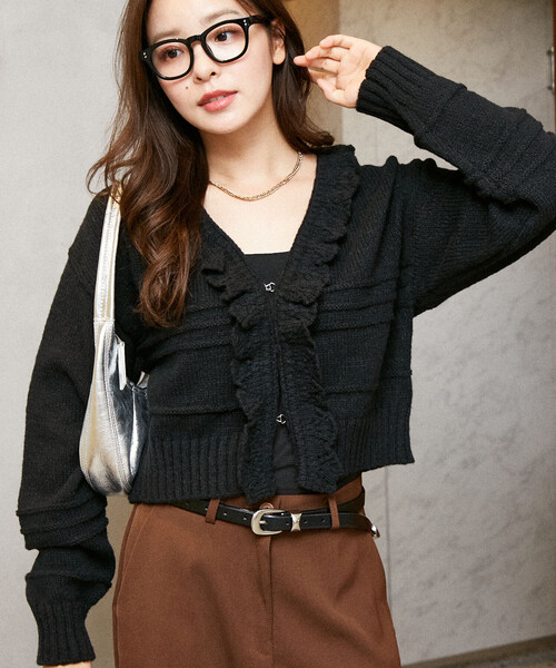 PUBLUX（パブリュクス）の「PUBLUX/パブリュクス フリルホックカーディガン　限定展開（カーディガン/ボレロ・レディース・ブラック/ブラウン/グレー/オフホワイト・ﾌﾘ-）」の3枚目の写真
