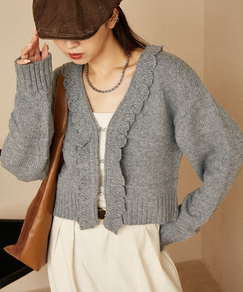 PUBLUX（パブリュクス）の「PUBLUX/パブリュクス フリルホックカーディガン　限定展開（カーディガン/ボレロ・レディース・ブラック/ブラウン/グレー/オフホワイト・ﾌﾘ-）」の13枚目の写真