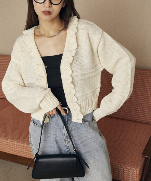 PUBLUX（パブリュクス）の「PUBLUX/パブリュクス フリルホックカーディガン　限定展開（カーディガン/ボレロ・レディース・ブラック/ブラウン/グレー/オフホワイト・ﾌﾘ-）」の18枚目の写真