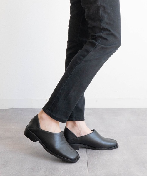 Fabby fabby（ファビィーファビィー）の「サイドVカットスリッポンシューズ（スリッポン・レディース・ブラック/ベージュ/ブラウン・SMALL/MEDIUM/LARGE）」の6枚目の写真