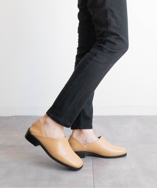 Fabby fabby（ファビィーファビィー）の「サイドVカットスリッポンシューズ（スリッポン・レディース・ブラック/ベージュ/ブラウン・SMALL/MEDIUM/LARGE）」の7枚目の写真