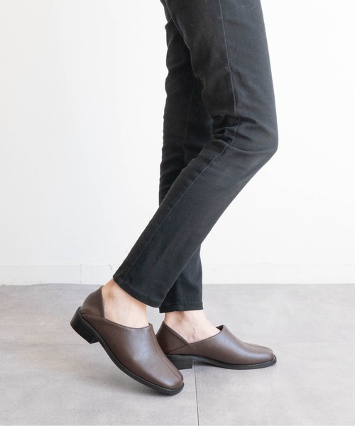 Fabby fabby（ファビィーファビィー）の「サイドVカットスリッポンシューズ（スリッポン・レディース・ブラック/ベージュ/ブラウン・SMALL/MEDIUM/LARGE）」の8枚目の写真