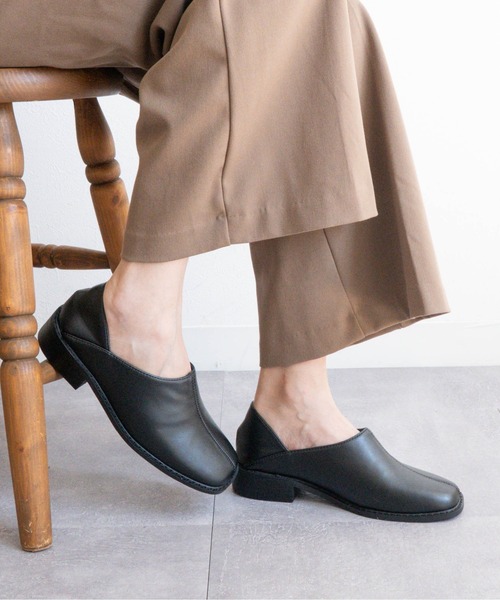 Fabby fabby（ファビィーファビィー）の「サイドVカットスリッポンシューズ（スリッポン・レディース・ブラック/ベージュ/ブラウン・SMALL/MEDIUM/LARGE）」の14枚目の写真