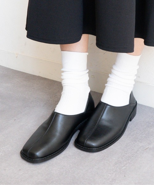 Fabby fabby（ファビィーファビィー）の「サイドVカットスリッポンシューズ（スリッポン・レディース・ブラック/ベージュ/ブラウン・SMALL/MEDIUM/LARGE）」の16枚目の写真