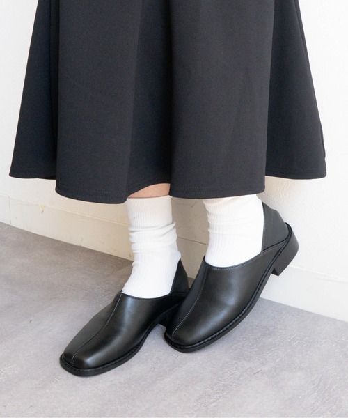 Fabby fabby（ファビィーファビィー）の「サイドVカットスリッポンシューズ（スリッポン・レディース・ブラック/ベージュ/ブラウン・SMALL/MEDIUM/LARGE）」の18枚目の写真