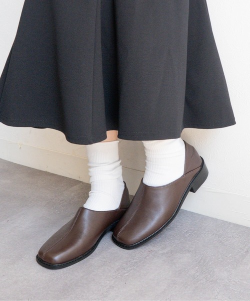 Fabby fabby（ファビィーファビィー）の「サイドVカットスリッポンシューズ（スリッポン・レディース・ブラック/ベージュ/ブラウン・SMALL/MEDIUM/LARGE）」の20枚目の写真