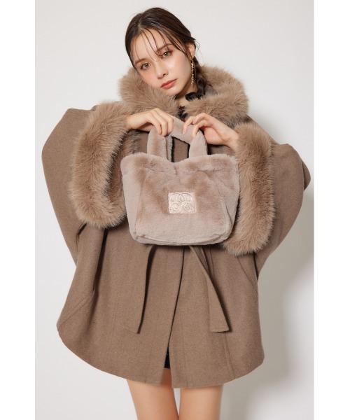rienda（リエンダ）の「【WEB限定】フェイクファートートバッグ 秋服 冬服（トートバッグ・レディース・アイボリー/ブラック/ライトベージュ/ライトブルー/ライトピンク・FREE）」の12枚目の写真