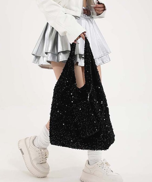 Mignonjour(ミニョンジュール)の「Mignonjour/ミニポーチつきスパンコールトートバッグM2834(トートバッグ・レディース・ブラック/シルバー・FREE)」の6枚目の写真