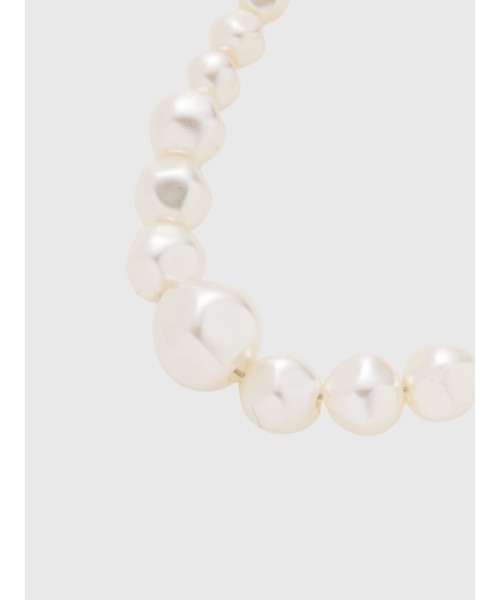 EIMY ISTOIRE（エイミーイストワール）の「メタルコンビパールピアス（ピアス（両耳用）・レディース・ゴールド・F）」の8枚目の写真