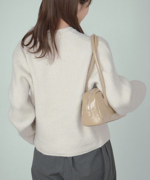H.TOKYO(エイチトウキョウ)の「やわらかな表情と上品シルエット ミニマルリブショートジップニット(カーディガン/ボレロ・レディース・ブラウン/アイボリー/ブラック・FREE)」の10枚目の写真
