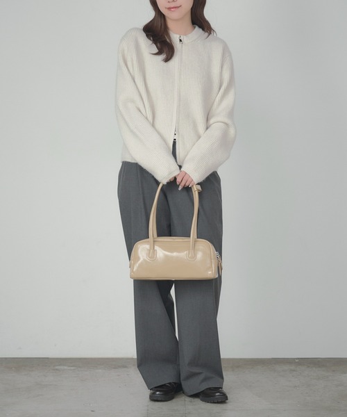 H.TOKYO(エイチトウキョウ)の「やわらかな表情と上品シルエット ミニマルリブショートジップニット(カーディガン/ボレロ・レディース・ブラウン/アイボリー/ブラック・FREE)」の13枚目の写真