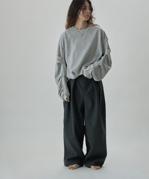 etoll.（エトル）の「タックスリーブバルーンスウェット（スウェット・レディース・ブラック/アイボリー/グレー・M）」の5枚目の写真