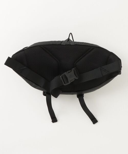 THE NORTH FACE(ザノースフェイス)の「ザ・ノースフェイス / テラランバー3L NM62402(ボディバッグ/ウエストポーチ・メンズ・グリーン系その他/ブラック系その他/オレンジ系その他・ONE SIZE)」の4枚目の写真