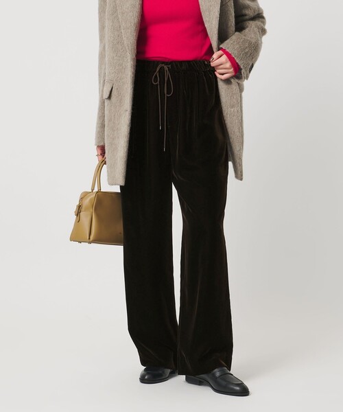 UNITED ARROWS（ユナイテッドアローズ）の「ベルベット イージー パンツ（その他パンツ・レディース・ブラック/ダークブラウン/ネイビー・36/38）」の10枚目の写真