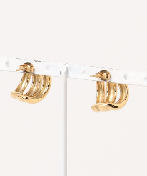 le cercle ADAM ET ROPE'(ルセルクルアダムエロペ)の「ラインミニフープピアス(ピアス(両耳用)・レディース・ゴールド/シルバー・FREE)」の3枚目の写真