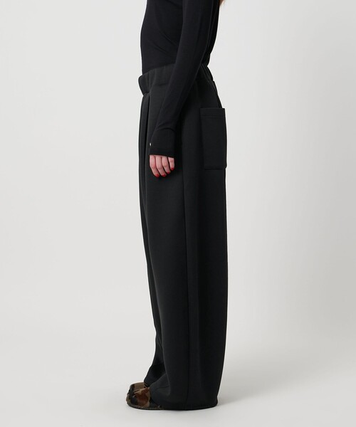 ASTRAET(アストラット)の「<ASTRAET>ウエストゴム タック バレルパンツ(その他パンツ・レディース・ブラック・1/0)」の6枚目の写真