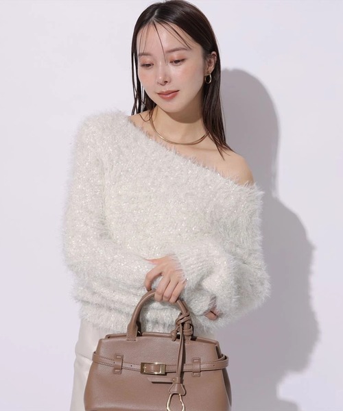 Mystrada（マイストラーダ）の「キラふわオフショルニット（ニット/セーター・レディース・ミント/チャコールグレー/ホワイト/ピンク・38）」の2枚目の写真